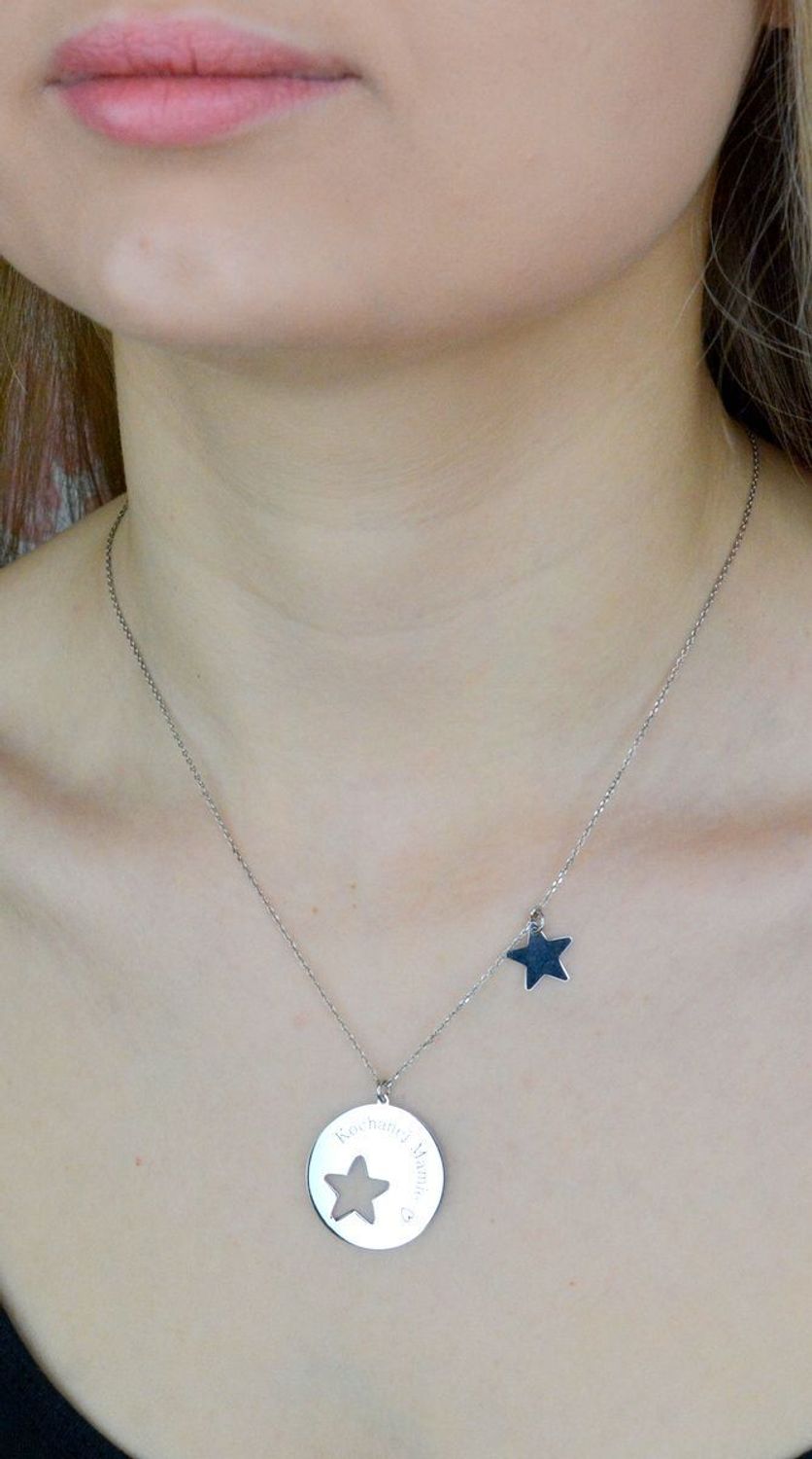 Naszyjnik srebrny kółko z gwiazdką ''Kochanej mamie'' Prezent na Dzień Mamy C RM 19890 084 s MAMA.jpg